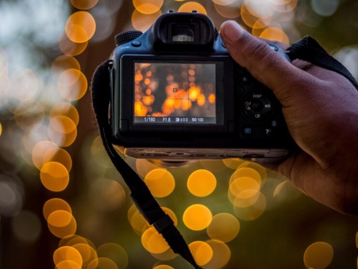 Capute Your Moment!